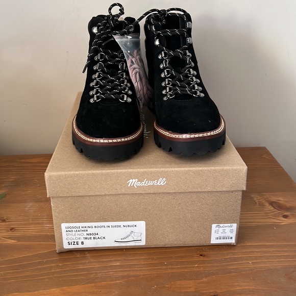 Madewell The Citywalk Lugsole Hiker Boot in Leather - Picture 6 of 10
